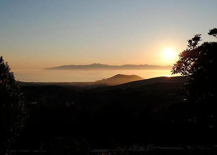 Sunrise View Lefkes アパート レフケス